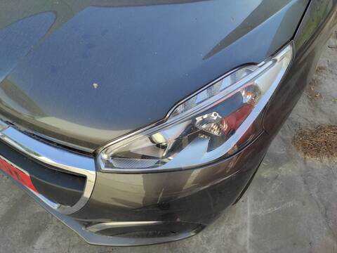 Faro Izquierdo Peugeot 208 YH01