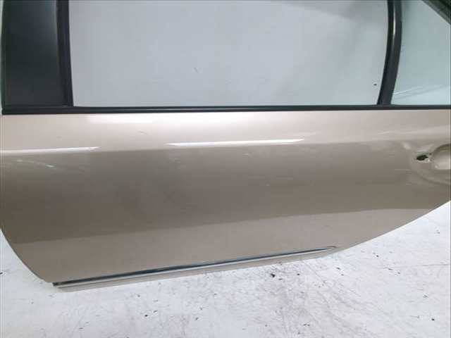 Foto 3ª: Puerta Trasera Izquierda Kia Carens 2.0 CRDI 140 140CV 103KW [D4EA] (2007)