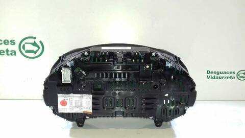 Foto 2ª: Cuadro de Instrumentos Mercedes Clase V 200 136CV 100KW (2014)