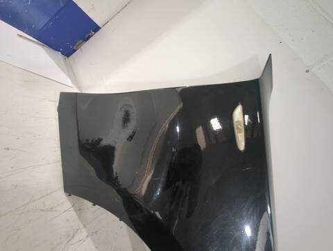Foto 3ª: Aleta Delantera Derecha Bmw Serie 1 120 D E87) [N47 D20 A,N47 D20 C] (2007)