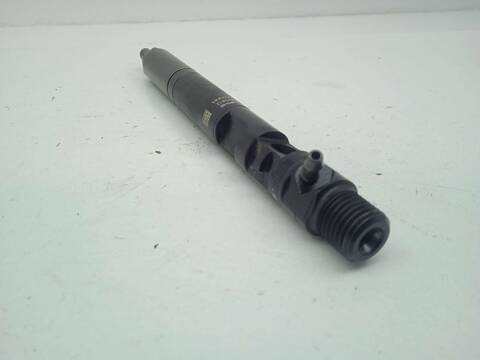 Foto 3ª: Inyectores Kia Carnival 2.9 CDRI EX 144CV 106KW [J3] (2003)