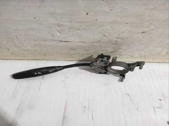 Foto 2ª: Mando Multifuncion Mercedes Clase C 160 CLK 240 209.361) 170CV [M 112.912] (2002)