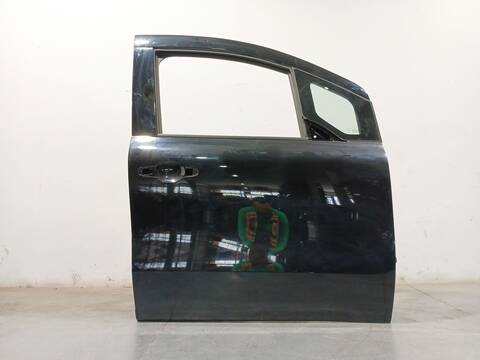 Foto 1ª: Puerta Delantera Derecha Mercedes Clase T 180 131CV 96KW [200731] (2016)
