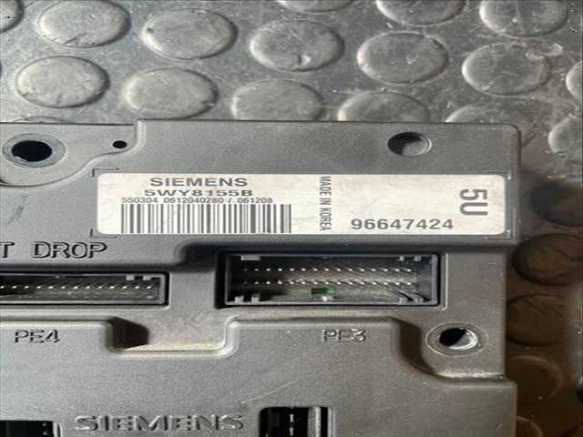 Foto 2ª: Caja Reles Fusibles Chevrolet Epica 2.0 DIESEL CAT 150CV (2006)