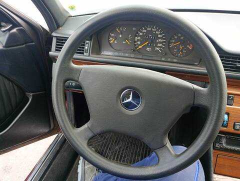 Foto 2ª: Volante Mercedes Clase E 180 E 300 124.030) BERLINA 136CV 100KW [M103983] (1991)