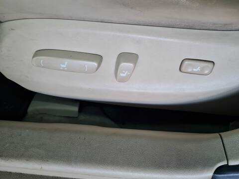 Foto 2ª: Asientos Traseros Lexus IS 220D 177CV 130KW [2AD-FHV] (2007)