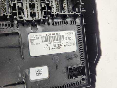 Foto 3ª: Caja Reles Fusibles Ford Focus ST-LINE X 119CV 88KW [ZTDA] (2021)
