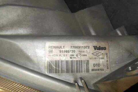 Foto 4ª: Faro Derecho Nissan Primastar 2.5 DCI DIESEL CAT 135CV 99KW [G9U B7] (2006)