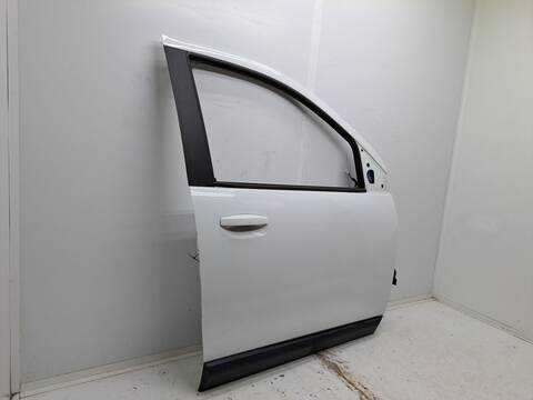 Foto 3ª: Puerta Delantera Derecha Dacia Lodgy LAUREATE 107CV 79KW [K9K E6] (2016)