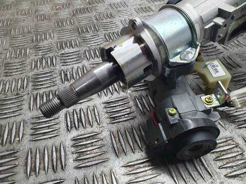 Foto 3ª: Columna Dirección Mercedes Clase B 150 B 160 245.231) 95CV 70KW [M266920] (2011)