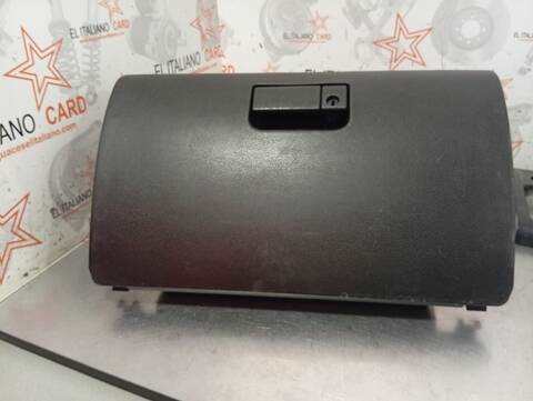 Guantera Suzuki Grand Vitara 1.9 DDIS JLX-EL 5-PTAS.) 129CV 95KW