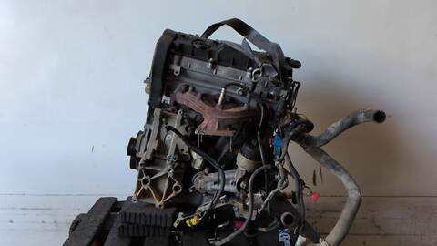 Foto 2ª: Motor Completo Citroen C3 1.6 16V SENSODRIVE 109CV (2003)
