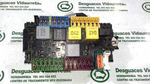 Caja Reles Fusibles Mercedes Clase V 200 136CV 100KW