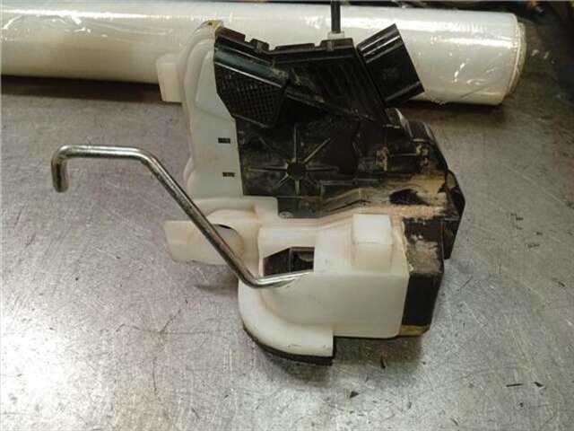 Cerradura Puerta Delantera Derecha Hyundai i20 1.2