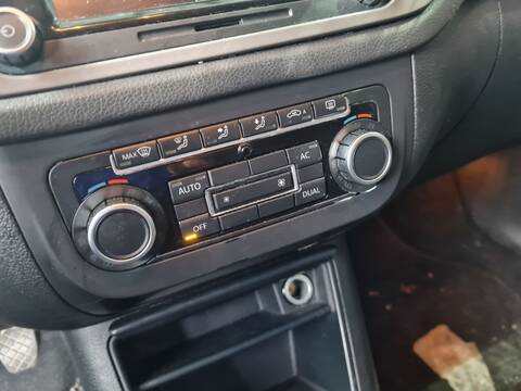 Mando Calefacción A. A. Volkswagen Tiguan ADVANCE BLUEMOTION 140CV 103KW