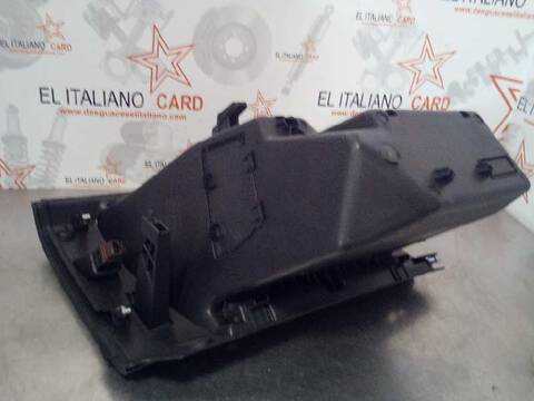 Foto 3ª: Guantera Peugeot 208 VERSION INDEFINIDA