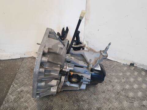 Foto 2ª: Caja Cambios Dacia Sandero 1.0 TCE 100 ECO-G 101CV 74KW [H4DF480] (2024)