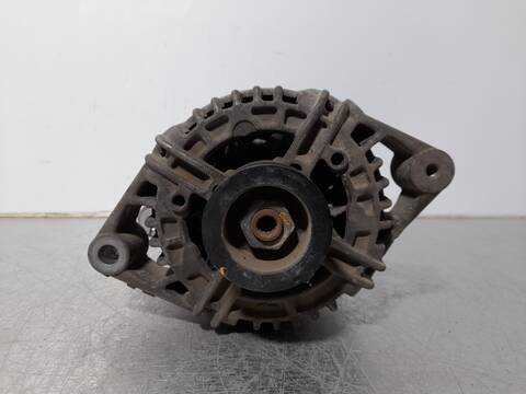 Foto 1ª: Alternador Opel Vectra CLUB BERLINA 122CV 90KW [Z18XE] (2004)
