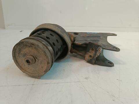 Foto 3ª: Soporte Motor Seat Cordoba SIGNO BERLINA 75CV 55KW [AUA] (2001)