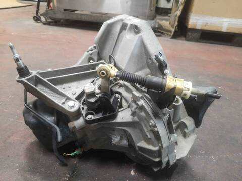 Foto 3ª: Caja Cambios Renault Clio K9KT7 (2009)
