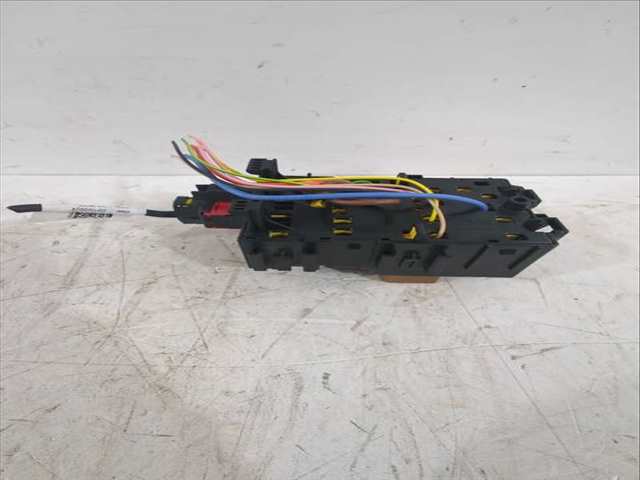 Foto 2ª: Caja Reles Fusibles Peugeot Rifter 1.5 BLUEHDI 100 102CV 75KW [YHT (DV5RCF),YHY (DV5RD)] (2024)