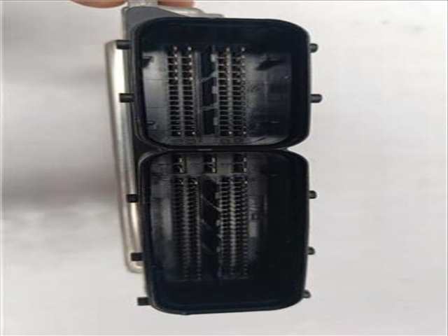 Foto 3ª: Centralita Motor ECU Volkswagen Caddy 1.9 FURG. [1 9 LTR. - 77 KW TDI] 105CV [BJB]