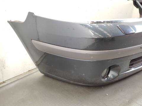 Foto 3ª: Paragolpes Delantero Renault Laguna 1.9 DCI BG08 BG0G) 120CV 88KW [F9Q 650,F9Q 670,F9Q 674,F9Q 750] (2005)