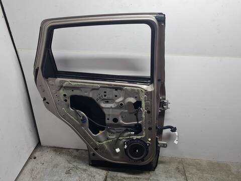 Foto 2ª: Puerta Trasera Izquierda Nissan Qashqai GASOLINA (2009)