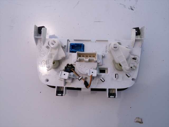 Foto 2ª: Mando Calefacción A. A. Fiat Punto 1.3 JTD 2006-2012 [199A2000] (2011)