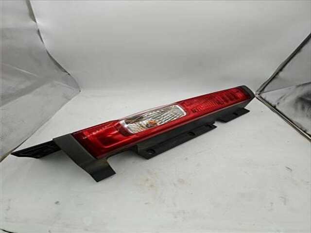 Piloto Trasero Izquierdo Nissan Primastar 2.5 AVANTOUR L1H1 2.8T (7 ASIENTOS) [2.5 LTR. - 107 KW DCI DIESEL CAT]