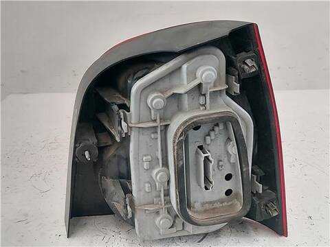 Foto 2ª: Piloto Trasero Izquierdo Volkswagen Polo 1.4 TDI 75CV 55KW [AMF] (2004)