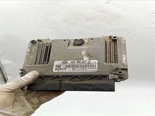 Centralita Motor ECU Volkswagen Eos 2.0 TDI EXCELLENCE [2.0 LTR. - 103 KW TDI]