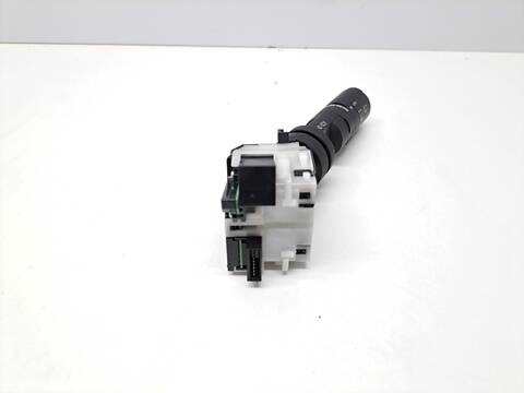 Mando Multifuncion Nissan Qashqai ACENTA 141CV 104KW