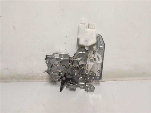 Cerradura Puerta Trasera Derecha Renault Master 2.3 L2H2 HKA 3.5T [2.3 LTR. - 92 KW DCI DIESEL CAT]