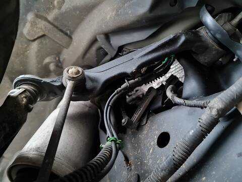Brazo Suspension Delantero Izquierdo Land Rover Range V6 TD HSE 245CV 180KW