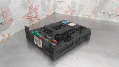 Foto 2ª: Caja Reles Fusibles Citroen C4 COLLECTION BERLINA 90CV 66KW [9HX] (2004)