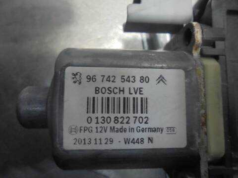 Foto 3ª: Elevalunas Eléctrico Delantero Derecho Peugeot 208 1.6 16V HDI FAP 92CV 68KW [9H06] (2014)