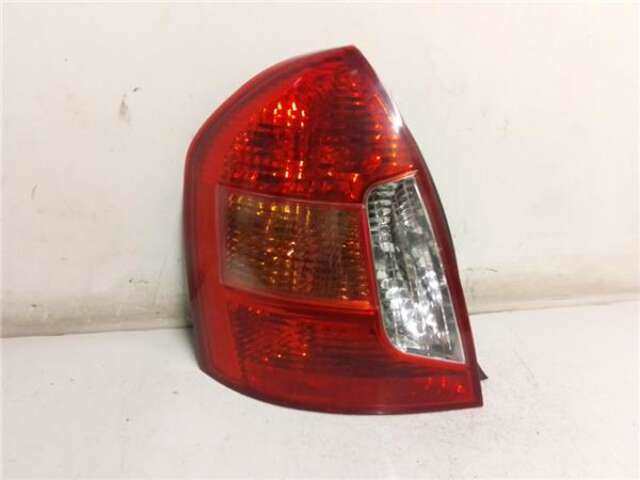 Piloto Trasero Izquierdo Hyundai Accent 1.5 GLS FULL CRDI [1.5 LTR. - 81 KW CRDI CAT]