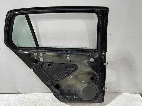 Foto 3ª: Puerta Trasera Izquierda Volkswagen Golf COMFORTLINE BLUEMOTION AUT. 150CV (2013)