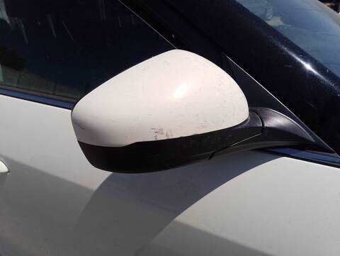 Foto 3ª: Retrovisor Derecho Ssangyong Tivoli CRYSTAL 4X2 116CV 85KW [673910] (2017)