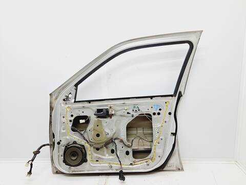Foto 3ª: Puerta Delantera Derecha Nissan Primera BERLINA 99CV 73KW (1997)