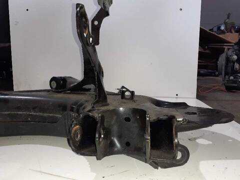 Foto 2ª: Brazo Suspension Trasero Izquierdo Mercedes Vito 88CV 65KW (2014)