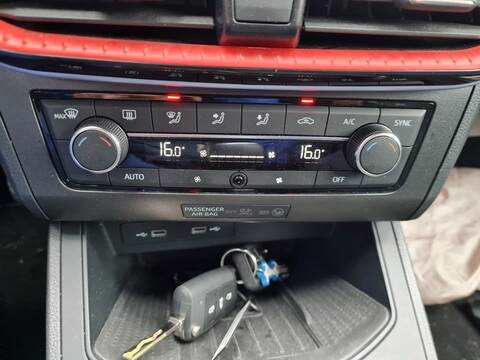 Foto 2ª: Mando Calefacción A. A. Seat Ibiza FR 116CV 85KW [DLAA] (2022)