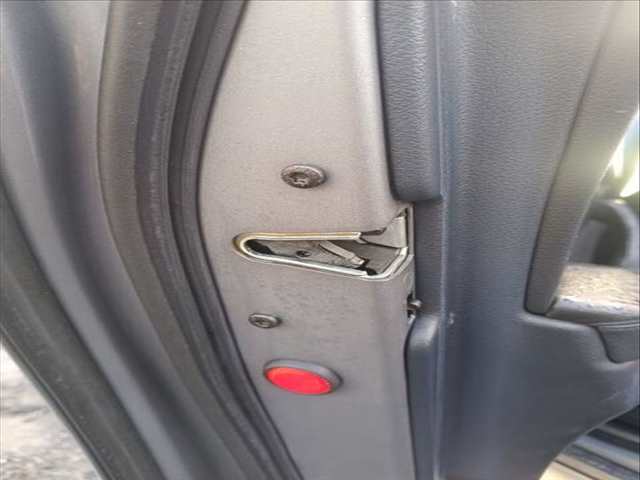 Cerradura Puerta Trasera Izquierda Bmw Serie 5 525 D