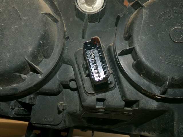 Foto 3ª: Faro Derecho Citroen C5 2.0 HDI 2001-2004 [RHZ] (2004)