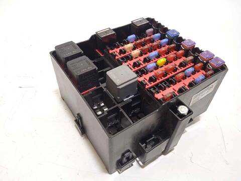 Caja Reles Fusibles Ford Transit TREND 100CV 74KW