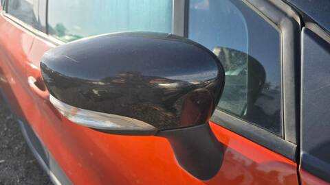 Foto 1ª: Retrovisor Derecho Renault Captur ZEN 90CV 66KW (2013)