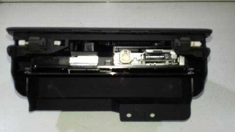 Foto 3ª: Pantalla Multifuncion Audi Q3 BASE 150CV 110KW [CUVC] (2015)