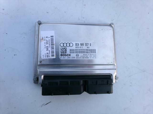 Centralita Motor ECU Audi A4 2.0 G 2004-2007