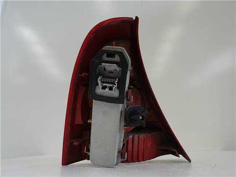 Foto 2ª: Piloto Trasero Derecho Renault Clio 1.5 DCI B/CB08) 82CV 60KW [D / K9K B7] (2004)